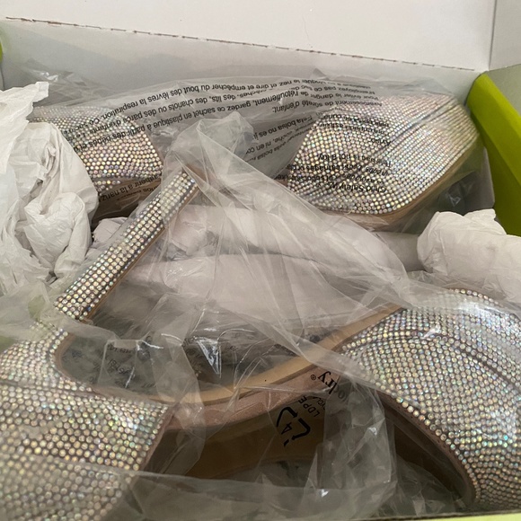 Gianni Bini platform heels, size 8, sparkly, new - Picture 1 of 6